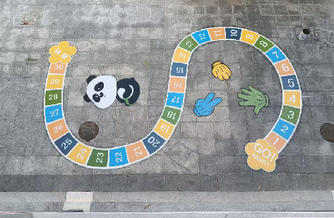  威信地面游戏彩绘